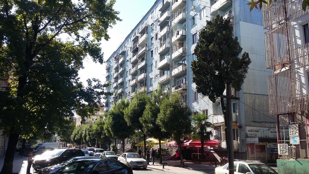 Nellie'S Apartment Batum Dış mekan fotoğraf